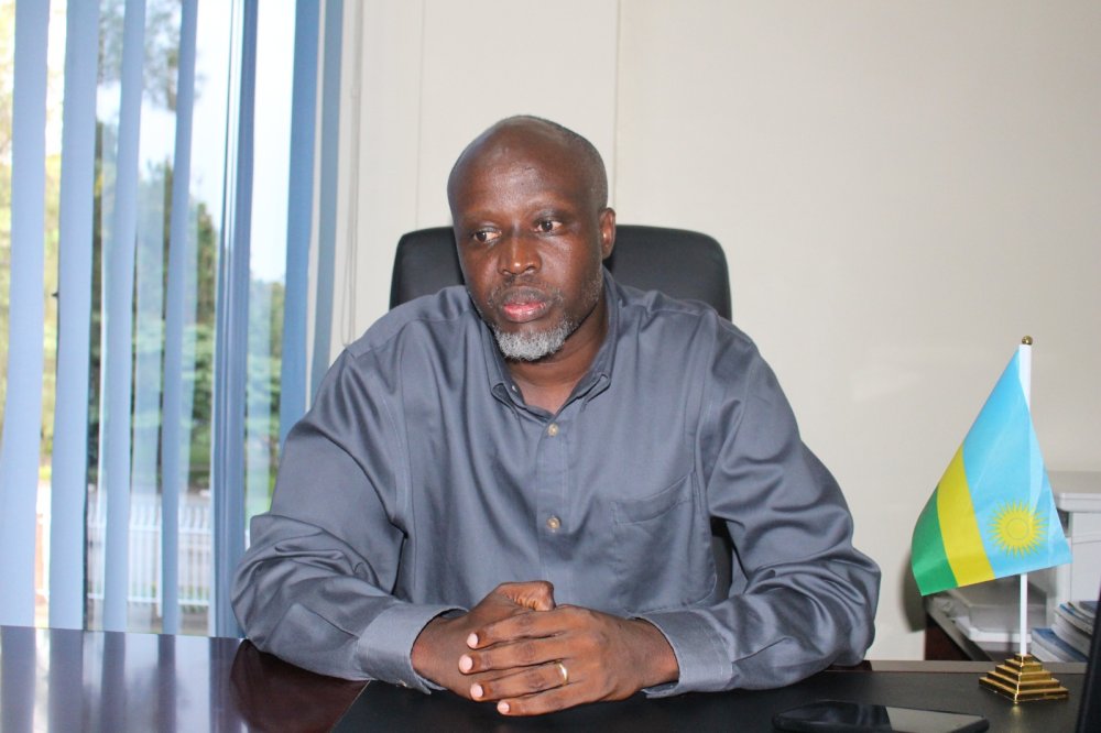 Rubavu District’s Vice Mayor for Economic Development, Nzabonimpa Deogratias, confirmed that the increased hours and improved trade conditions have driven the rise in border traffic.