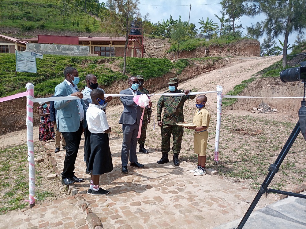 The mayor of Rusizi district, Ephrem Kayumba presided over the launched of new classrooms.  