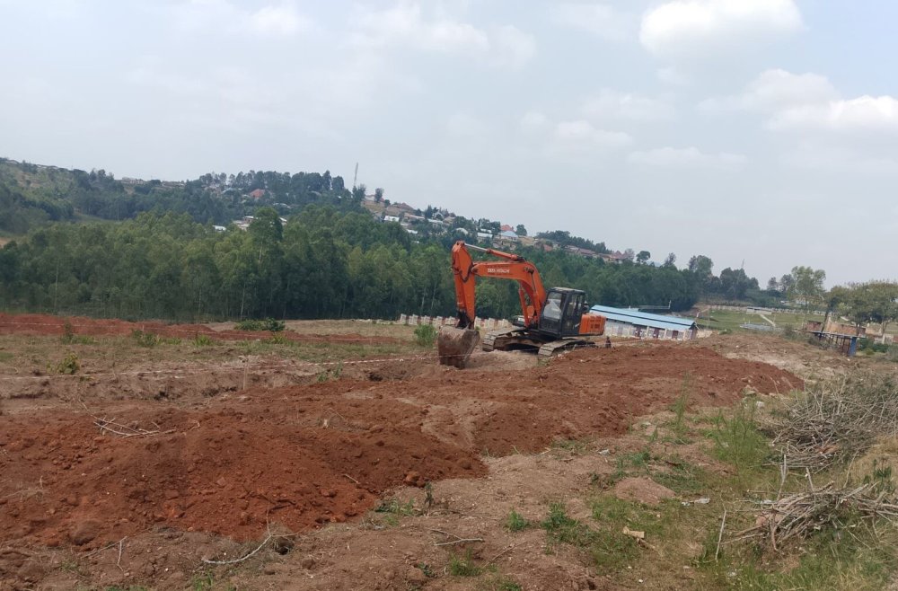The Renovation Project Manager of Kwa Yezu Nyirimpuhwe, Eng. Ndayiringira Principe, stated that the parking lot will have the capacity to accommodate over 800 vehicles.