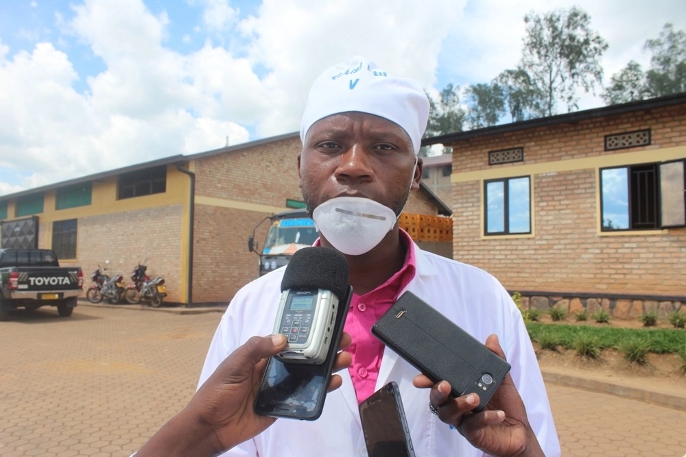 GABI's director, Munyampundu Célestin, said they had decided to donate food after realizing that some people are starving because their work was halted by the global COVID-19 epidemic.