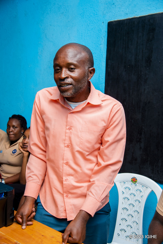 The President of Abajyana n’Igihe, Wibabara Fidèle took them through the cooperative's journey. 
