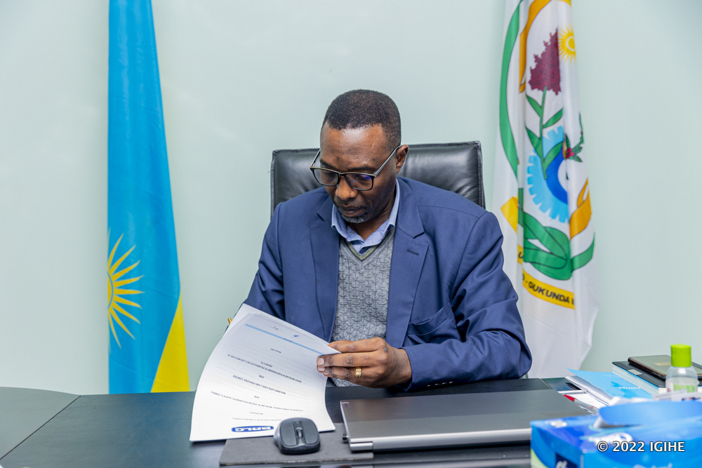 The Director General of NIRDA, Dr. Christian Birame Sekomo signing the MoU. 