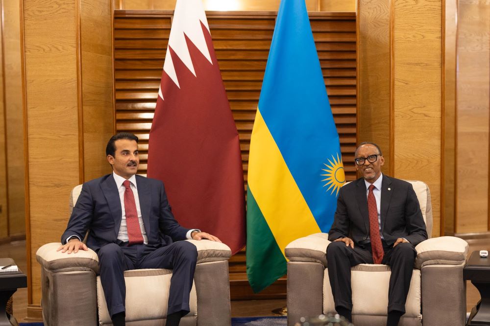 President Kagame hosted the Emir at his farm in Kibugabuga, where the two leaders held a private tête-à-tête meeting.