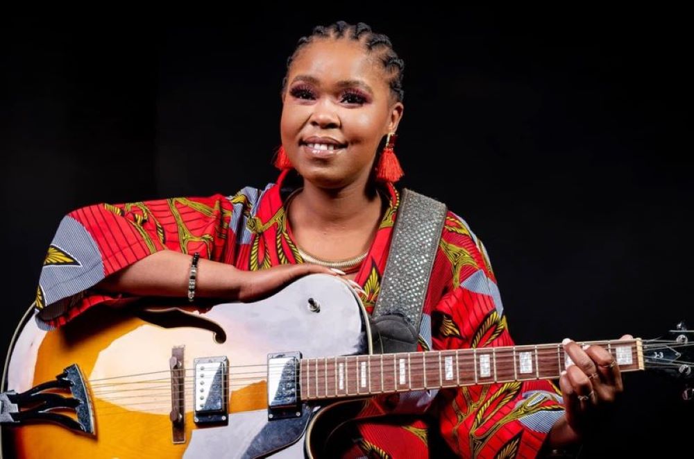 Loliwe hitmaker Zahara Mkutukana has passed away. Image: Twitter/ZaharaSA
