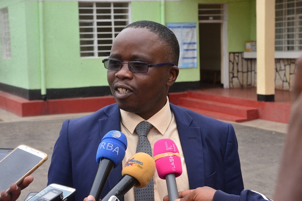 The trial of Ndabereye Augustin, the former Vice Mayor of Musanze District who is accused of assaulting his wife has been postponed to January 29th, 2020 