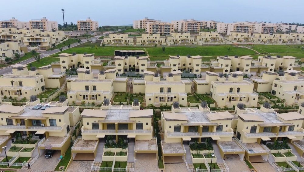 Vision City Phase I comprises villas and apartments among other categories.