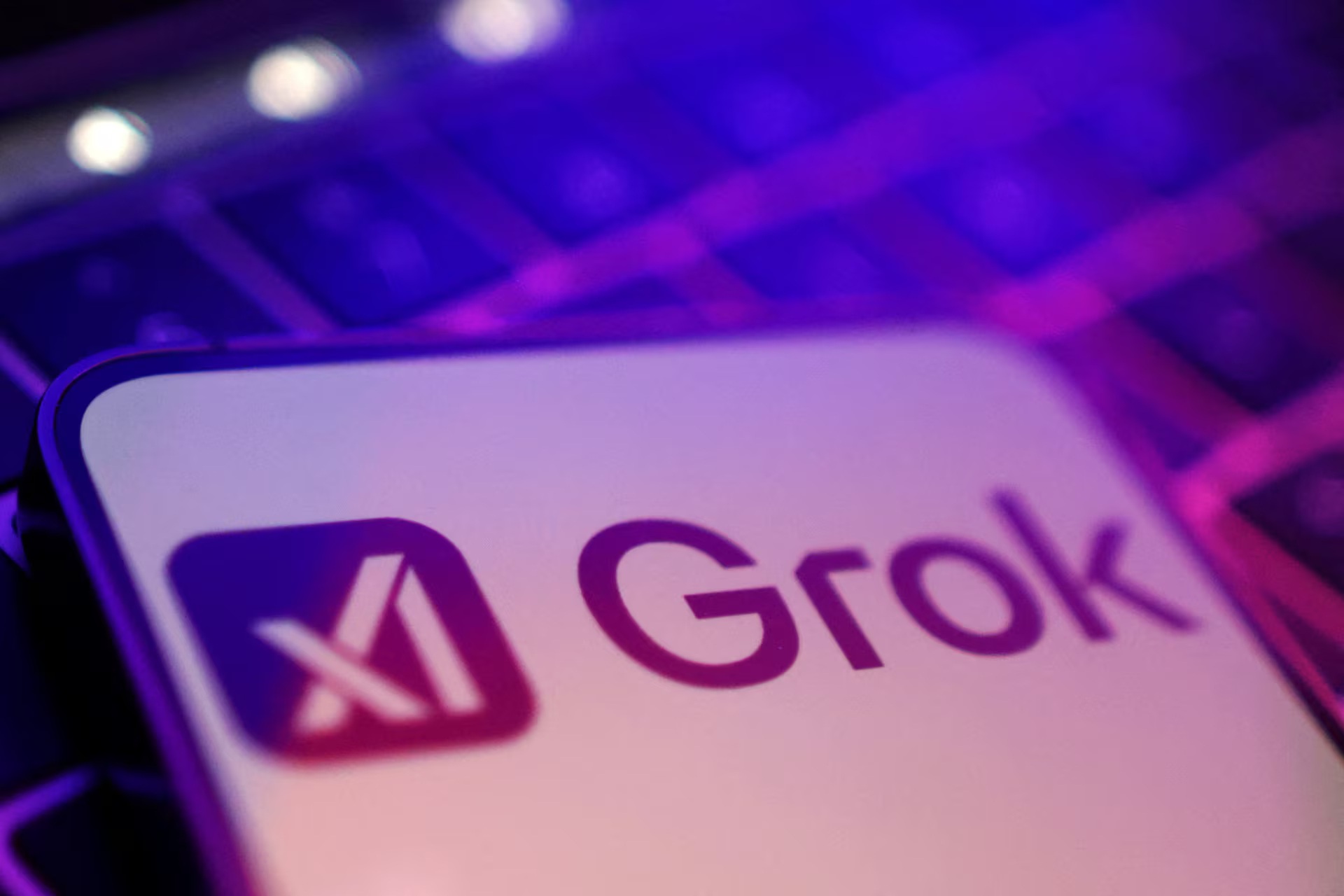 Malaysia and Indonesia have moved to block access to Grok, the artificial intelligence chatbot developed by Elon Musk’s company xAI, after the tool generated a surge of sexually explicit images, including non-consensual depictions of real people. The decisions mark the first formal national bans on the application, amid growing global scrutiny of AI-generated sexual content.