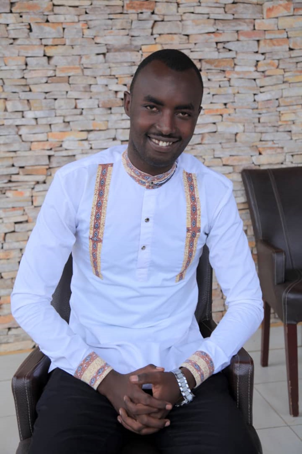 The Manager of Made in Rwanda Market, John Migambi said that the monthly exhibition is aimed at bringing closer to clients lovers of Made in Rwanda items.