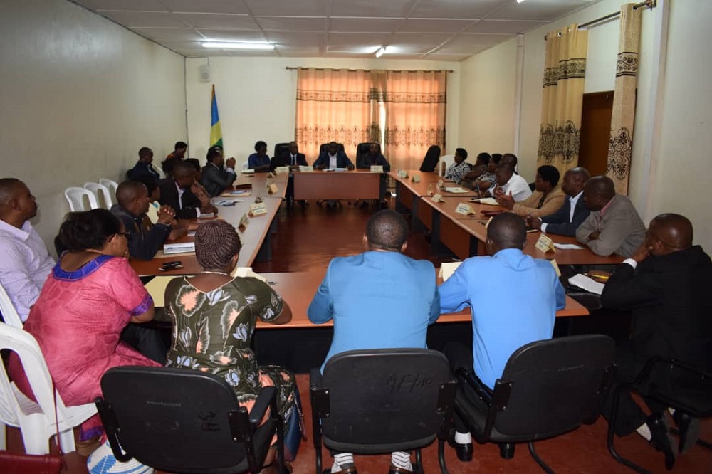 Ntirenganya was elected during an extra ordinary meeting of the district’s council chaired by Northern Province Governor, Gatabazi Jean Marie Vianney.
