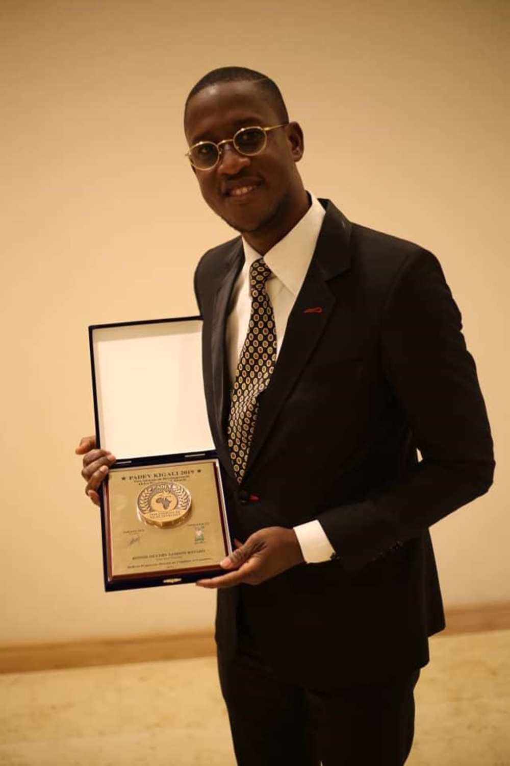 Botoh Deythy Samson Bayard who founded ‘Classic Optic’, has been awarded the African Development Prize (PADEV Prize) as the best entrepreneur for promoting eye care services in Africa.