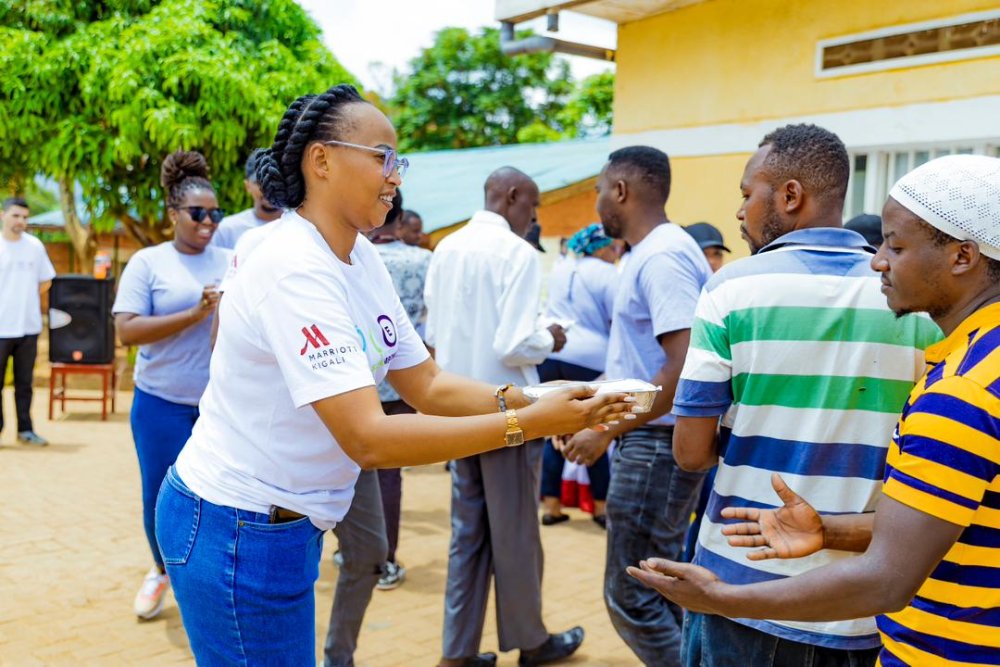 Residents were excited to share meals with Kigali Marriott Hotel. 