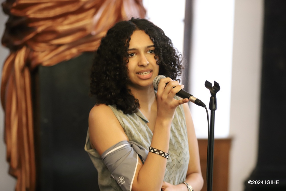 Marie Émilie Cahay also performed at the commemoration event. 