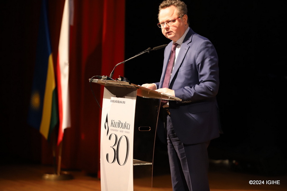 Andrzej Szejna, secretary of state at the Polish Ministry of Foreign Affairs was the guest of honor. 