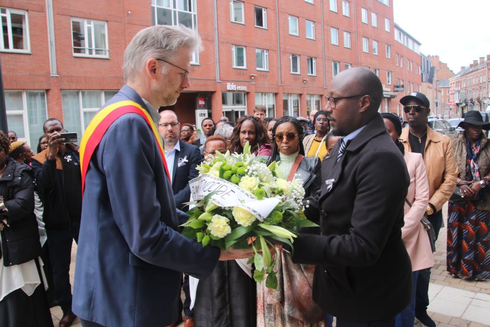 Lionel Karugarama, President of Rwandan Diaspora in Namur with Maxime Prévot, the mayor of Namur