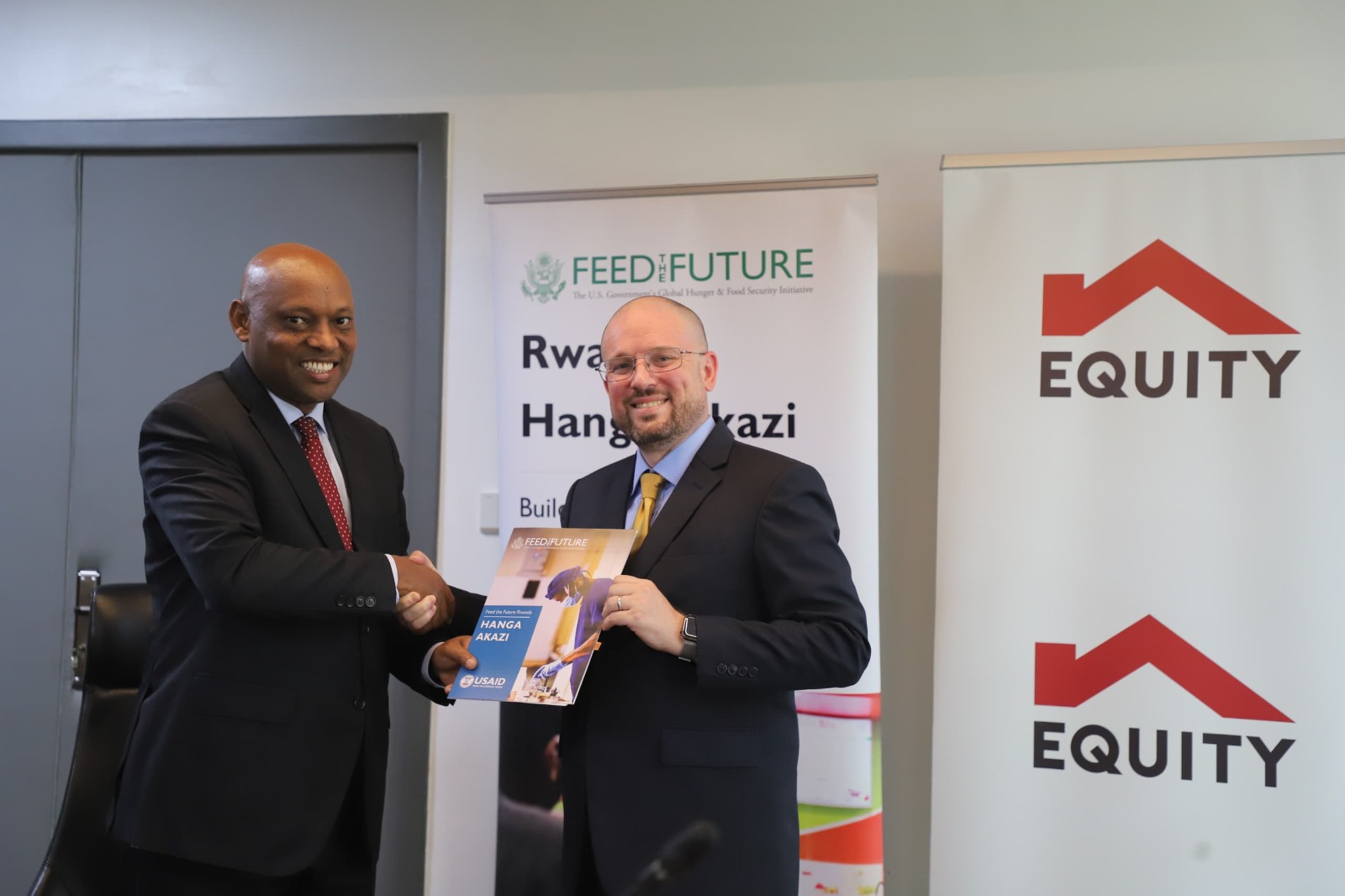  The MOU between Feed the Future Rwanda Hanga Akazi and Equity Bank Rwanda Plc is set to make a significant impact on Rwanda’s agribusiness ecosystem
