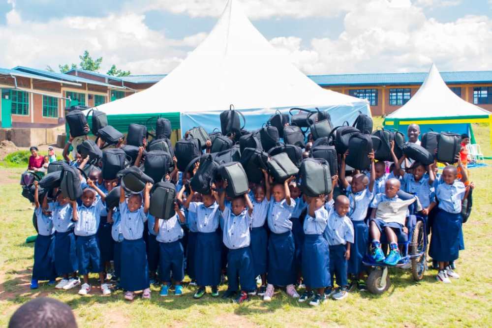 BTS’s support goes beyond paying school fees. It aso provides children with bags.  