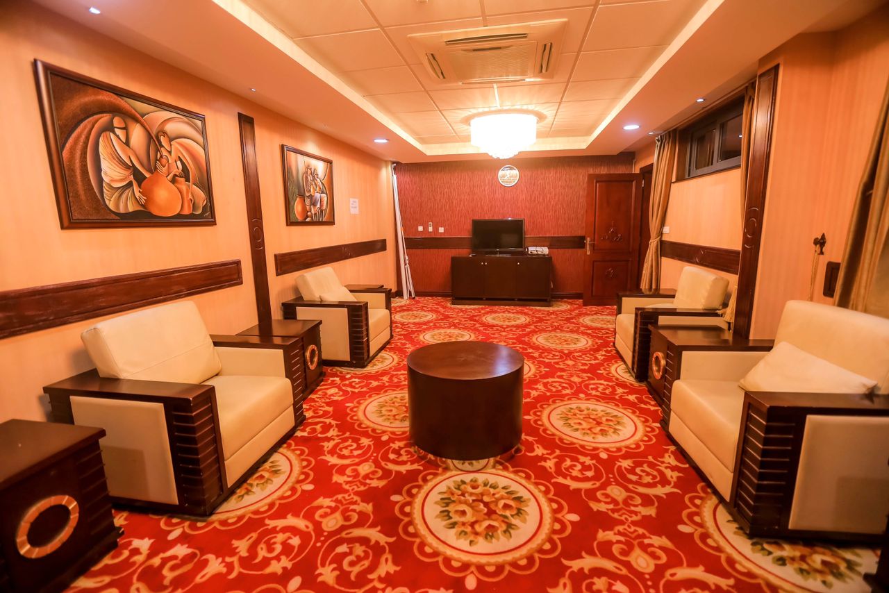 With 43 rooms, including 33 superior rooms, and exclusive facilities for business conferences and meetings, Grand Legacy Hotel has earned a stellar reputation for its professional and welcoming service.