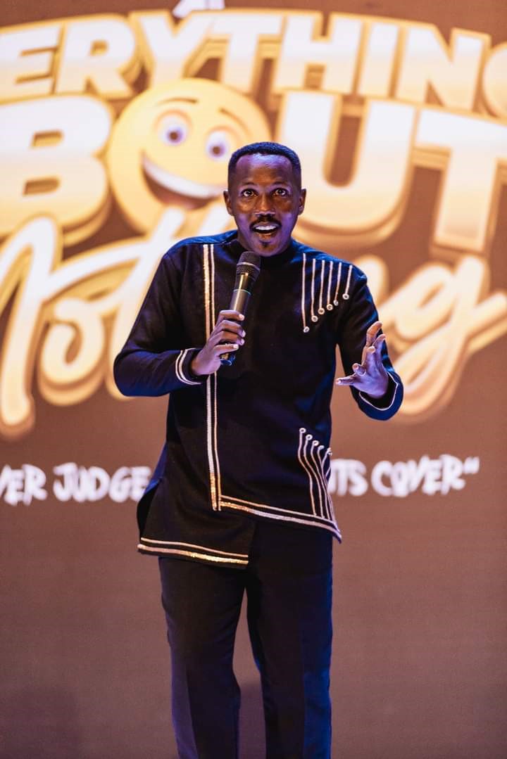 Pablo encourages young comedians to keep evolving.