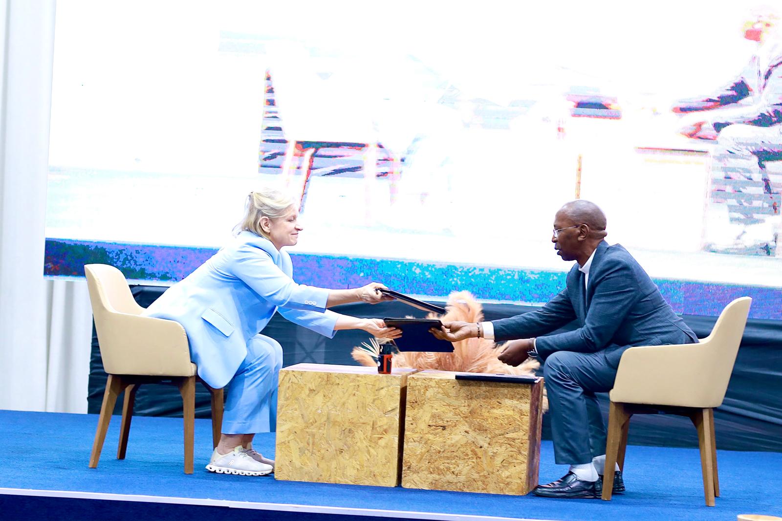 The Catholic University of Rwanda and Seinajoki University from Finland committed to launching a joint Bachelor's program in food processing. Another agreement between the Catholic University of Rwanda and Lab University of Applied Sciences in Finland focuses on strengthening medical education and healthcare research.