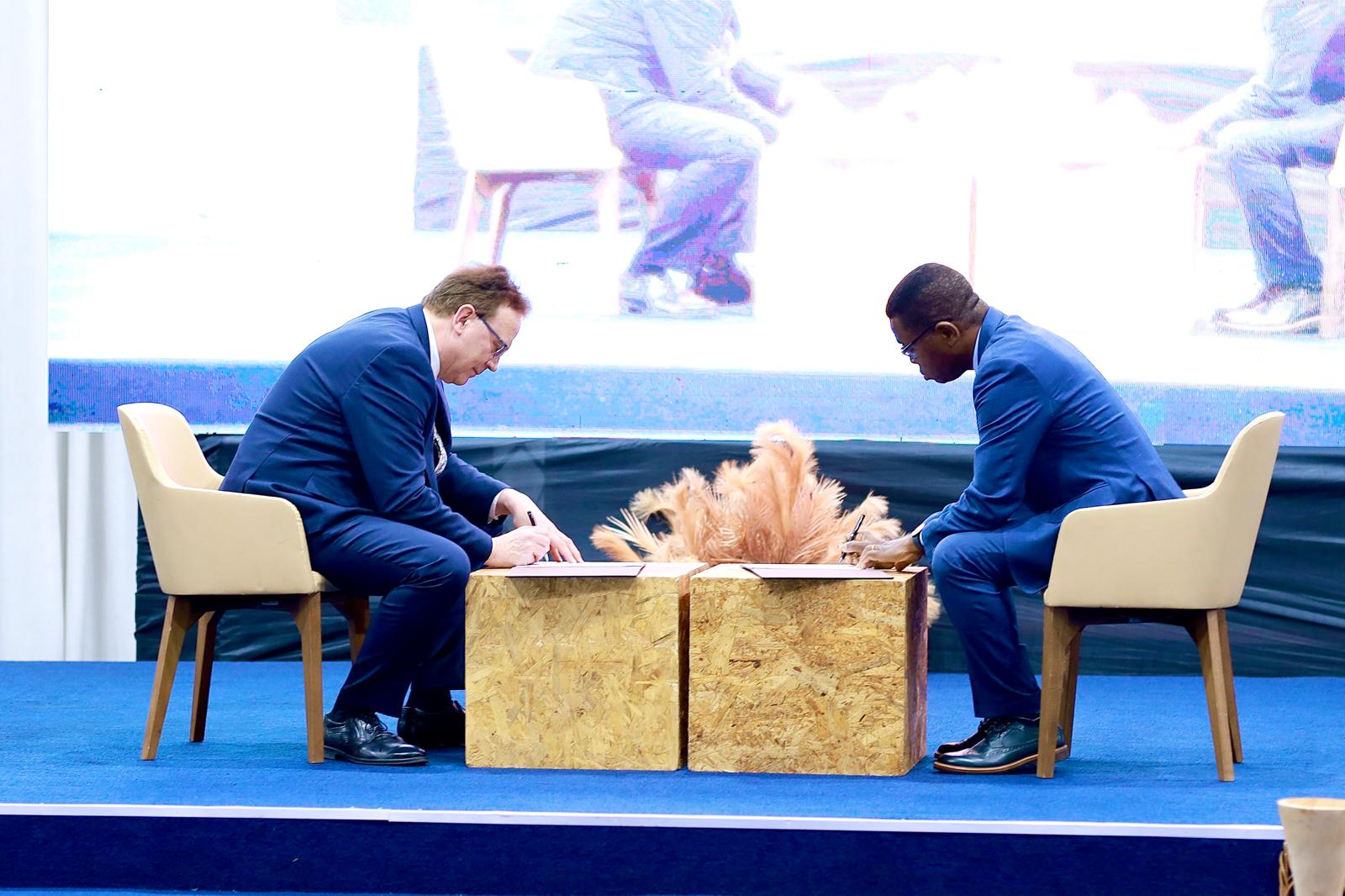 Malardalen University from Sweden signed an agreement with the African Institute for Mathematical Sciences (AIMS Rwanda) to establish an African branch with headquarters in Kigali.