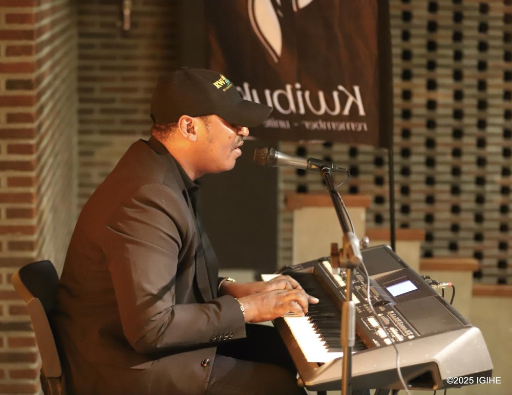 Innocent Mugwaneza, also performed commemoration songs.