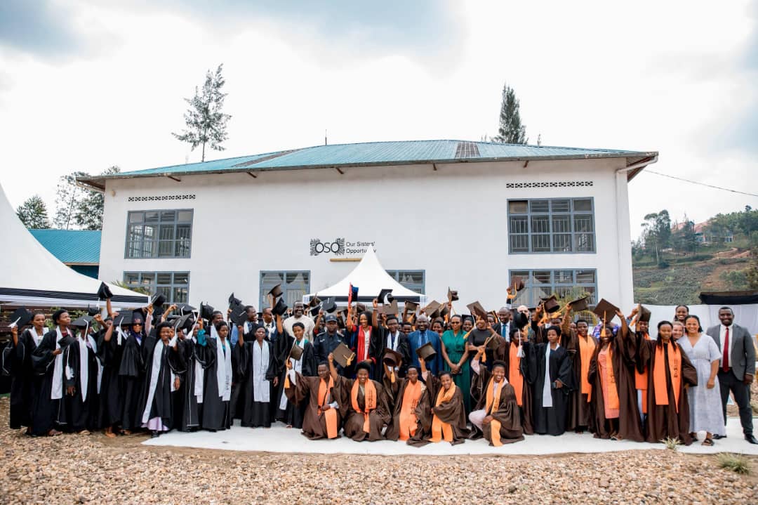 The ceremony marked the graduation of OSO’s 4th cohort of fashion design students and the 2nd cohort specialising in soap and detergent production.