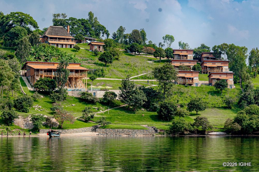 Umutuzo Lodge consists of six cottages, all facing Lake Kivu, including family-friendly units.
