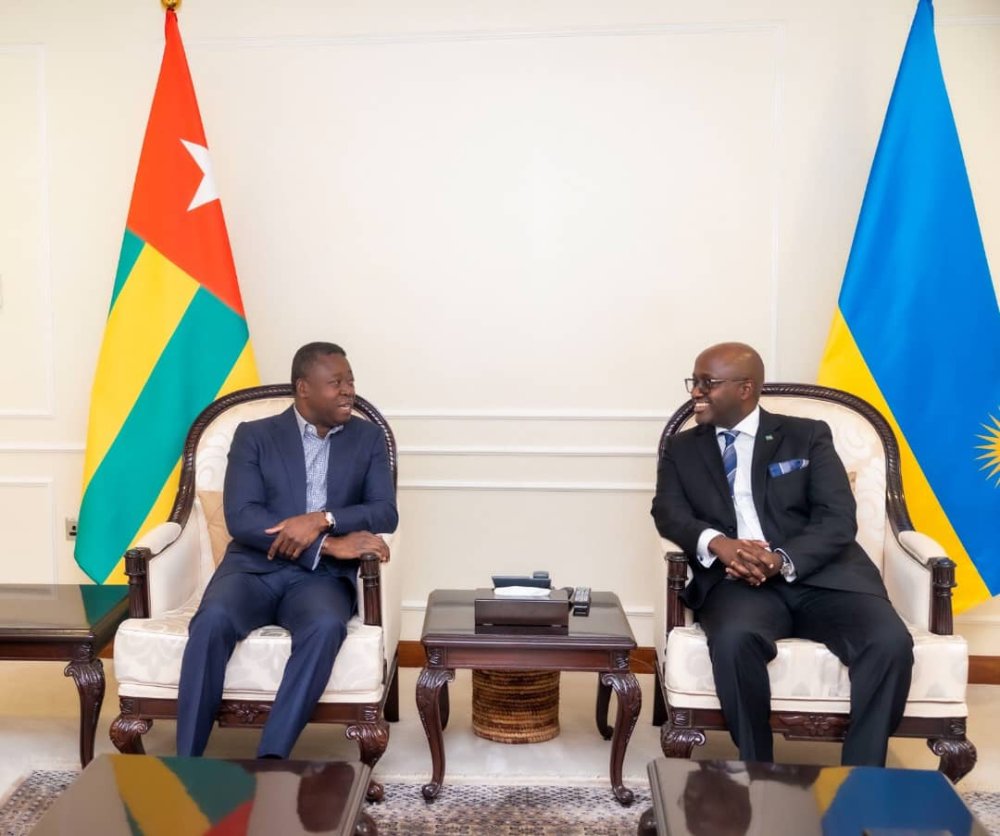 Gnassingbé was received on arrival by Rwanda’s Minister of Foreign Affairs and International Cooperation, Olivier Nduhungirehe.