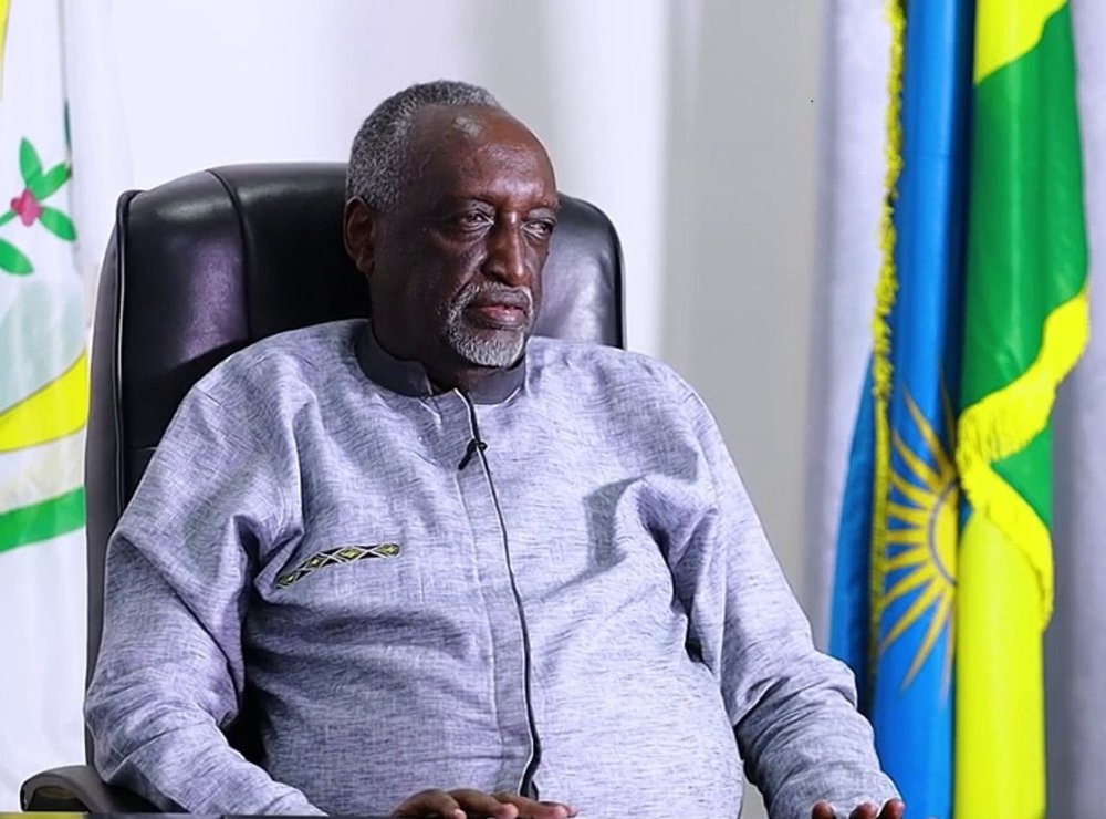 Rutaremara raised doubts about Tshisekedi’s reliance on the advice of politicians who, according to him, deceived the President. 