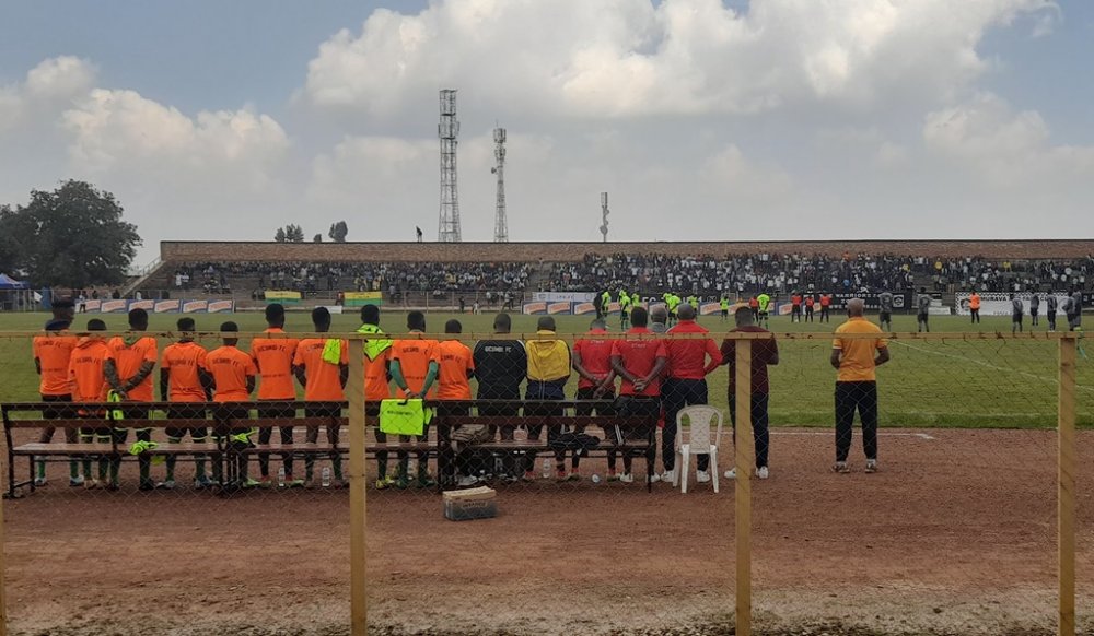 A moment of silence was observed to pay tribute to late Lt Gen Musemakweli before APRFC faced off Gicumbi.  
