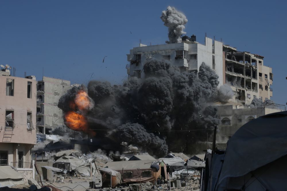 The Israel Defense Forces (IDF) said in a statement on Sunday that it had launched a new wave of strikes against Hamas militant targets in the southern Gaza Strip.