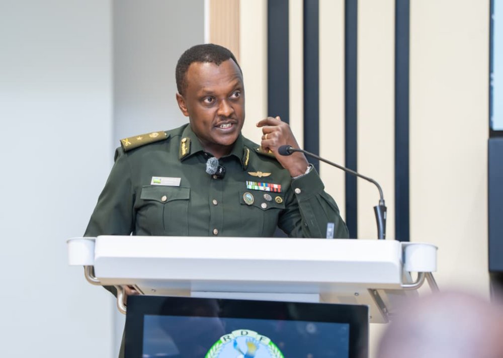 The Defence Spokesperson, Brig Gen Ronald Rwivanga, briefed the delegation on the RDF’s transformation and its contribution to continental security.
